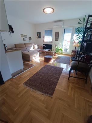 Lux novogradnja jednoiposoban 1. sprat 42m2