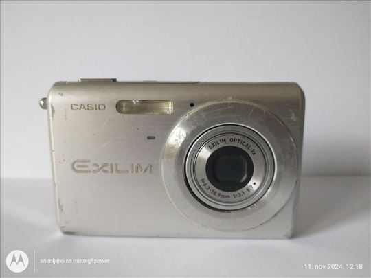 Casio EX-Z60 digitalni fotoaparat