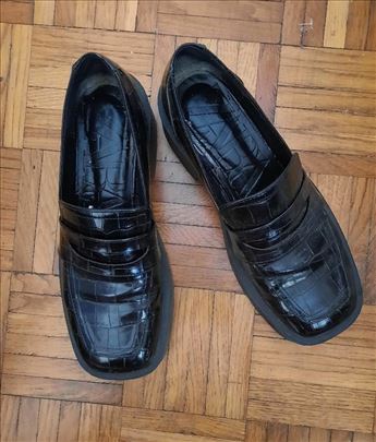 Ženske Zara mokasine br. 38