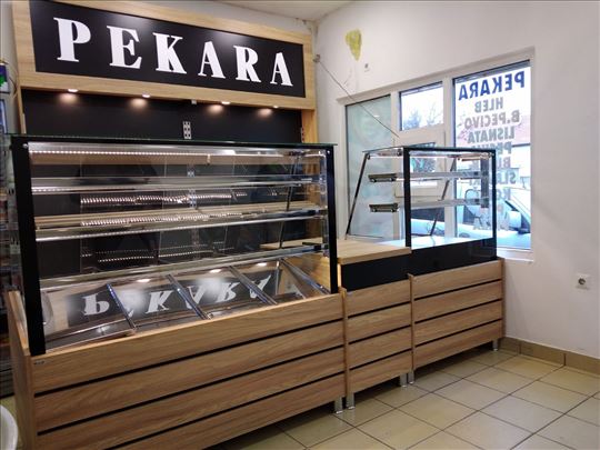 Komplet tople i neutralne vitrine novo
