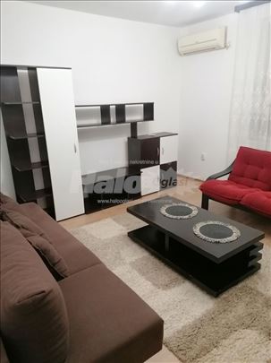 Izdajem stan 51m2, renoviran, namešten,komforan