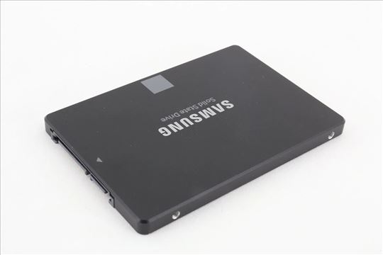 Samsung 850 EVO V-NAND SSD 500GB 540MBs-520MBs