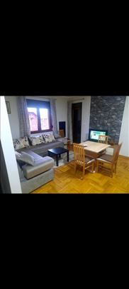 Lux, apartman 260 e mesecno