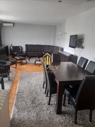 Novo Naselje,  3.5-soban, 86m², 5. sprat, veliki p