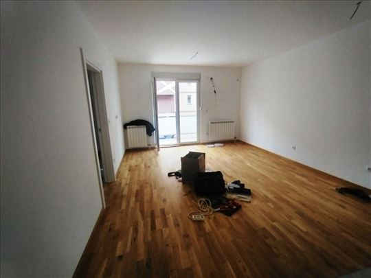 Banjica kod Paunovog brega 63,6 m2 1/4 4,0 EG 