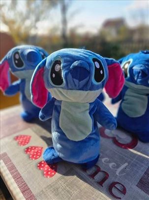 Decija igracka Stitch koji ponavlja reci