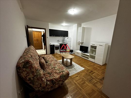 Izdaje se garsonjera od 27m² Podbara 