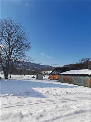 Na prodaju poslovni prostor u Gruži, 1000m2