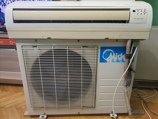 Polovna Midea inverter klima 12000 BTU