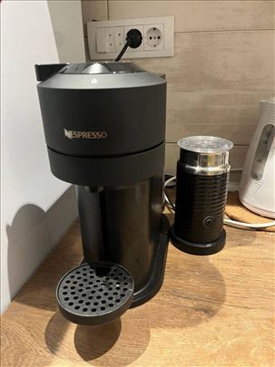 Nespresso Vertuo NEXT Matte Black i Nespresso Aero