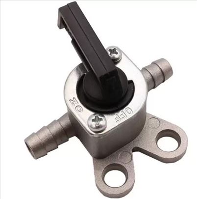 Slavina goriva univerzalna 8 mm sa rupama za fiksi