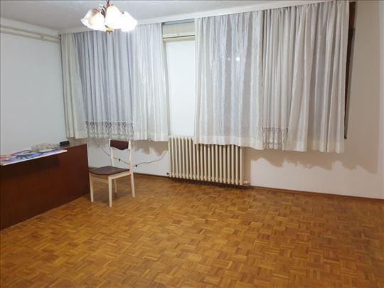 Trosoban stan 75m2 u Novom Sadu na Limanu  Hitno!