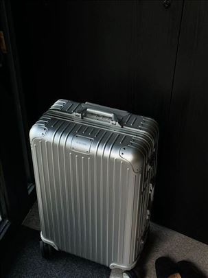 Rimowa Porucivanje 