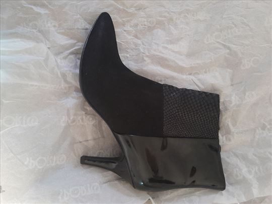 Anne Klein štikla čizme