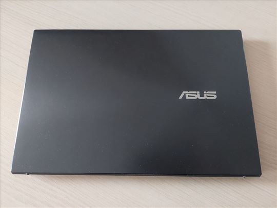 ASUS ZenBook + externa optika