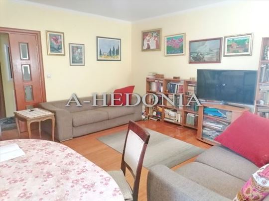 Cvetkova pijaca, 3.0, noviji, funkcionalan