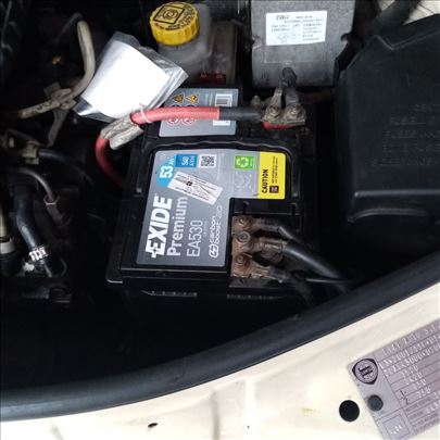 Prodajem akumulator 53Ah, u garanciji je, za 5500 