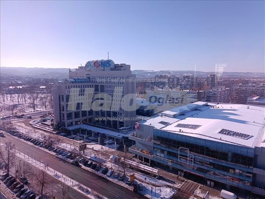 Panorama pogled, poslovna zgrada, ceo sprat (309 m