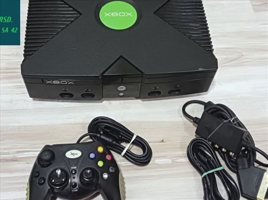 Xbox Classic (čipovan) 120GB HDD i 42 igrice