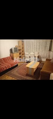 Izdajem 1.5 stan Zemun