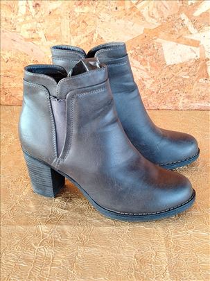 Ženske čizme gležnjače