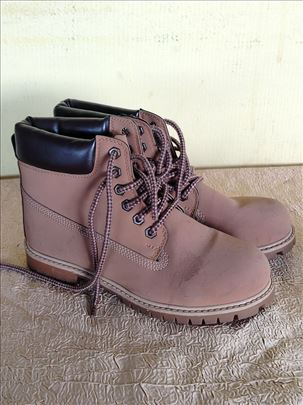 Zimske cipele LC Waikiki 40