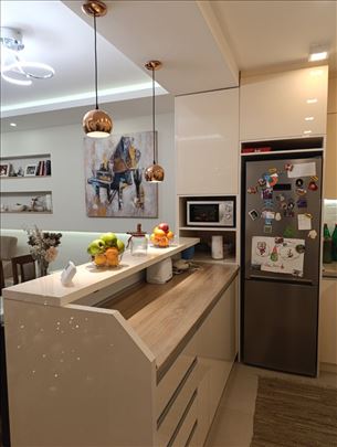 Šumadijske divizije, nov, lux stan, 73m2 + 4m2