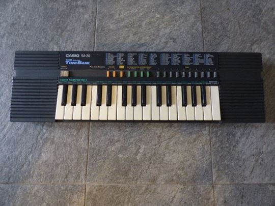 Sintisajzer Casio SA-20