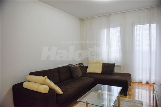 Izdajem trosoban stan 80m2