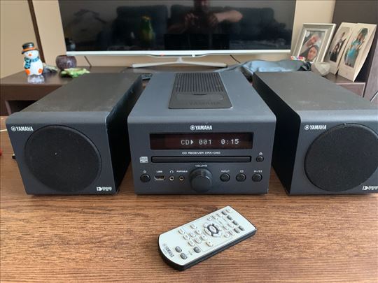 Yamaha MCR CRX-040 - MP3, USB Ipod dock + daljinsk