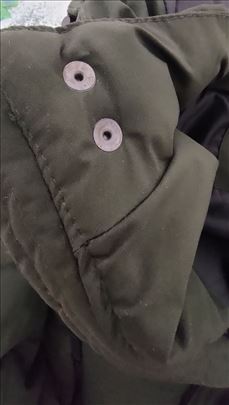 Debela muška jakna sa kapuljačom zelene boje