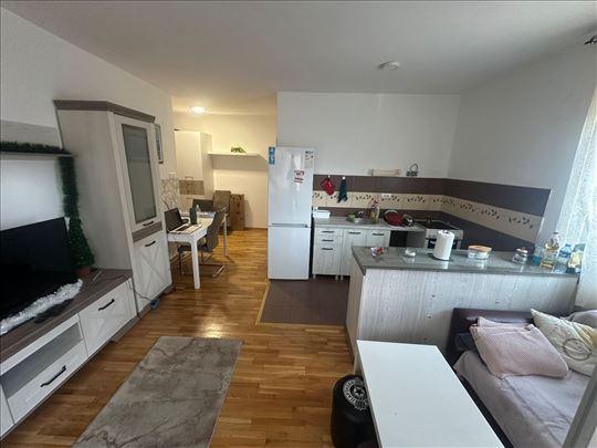 2.5Stan,Namešten,Uknjižen,Višnjica 114.000€