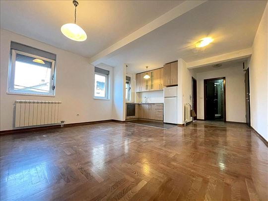  Dvosoban stan,44 m²,Lekino brdo