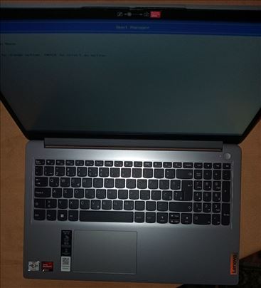 Prodajem laptop