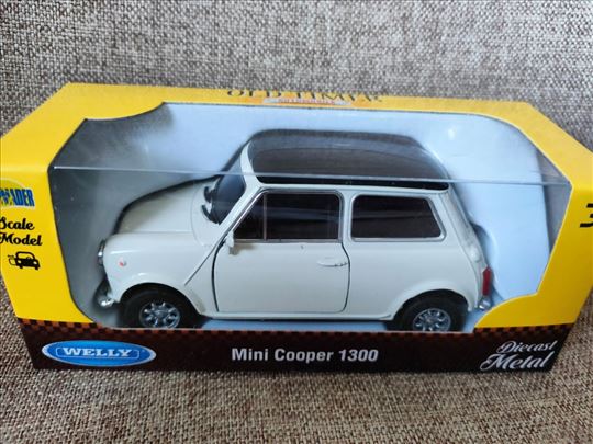 Mini Cooper 1300 - metalni autić