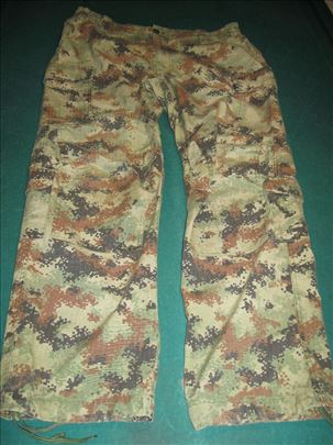 Maskirne pantalone 