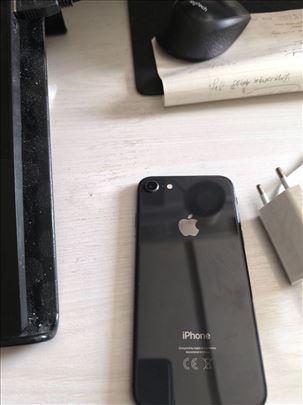 iPhone, 8, 256 GB, vrlo malo koriscen, kao nov.