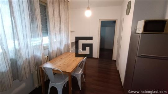 Namešten stan kod Starog Merkatora, 70m2, 2.5