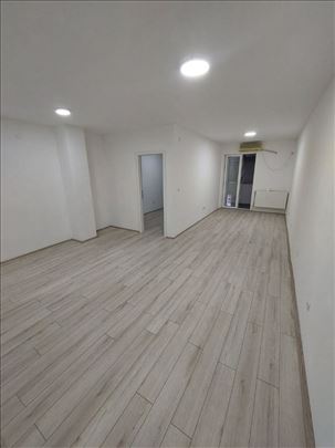 Renoviran stan, 50m2, Grbavica