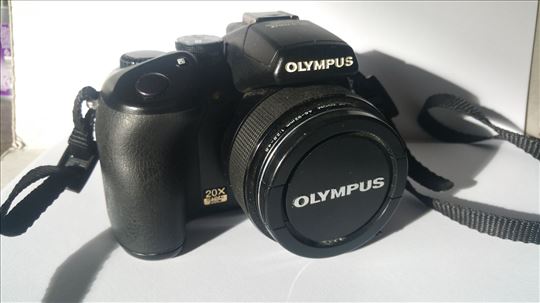 Olympus  SP-570UZ  digitalni fotoaparat