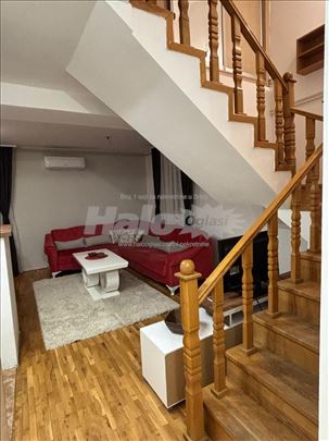 Izdajem stan 60m2 - 2 spavaće sobe + balkon