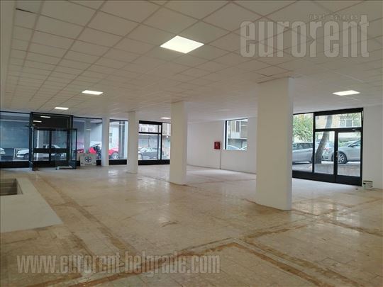 ID#2321, Izdavanje, Lokal, Centar, 680 m2 + 60 m2