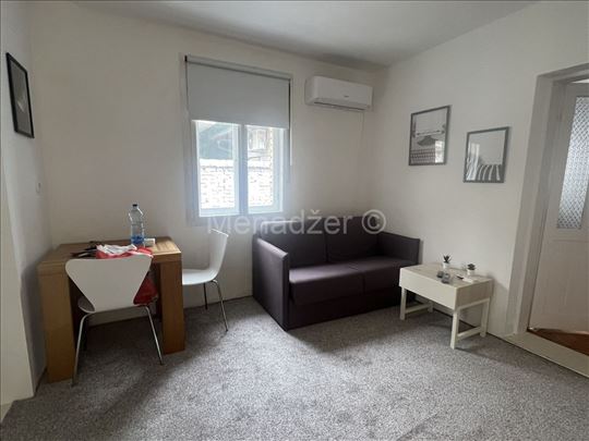 Pregrevica, ograđen plac 3ara, kuća 70m2 renoviran