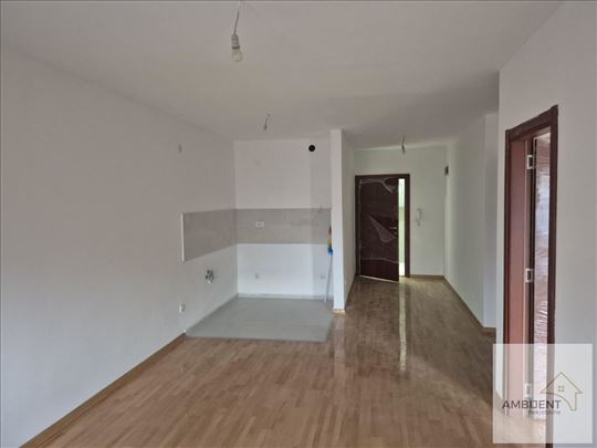 Jednoiposoban stan na Altini na prodaju, idealno z