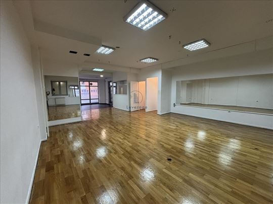 Poslovni prostor, Đeram, 130 m2