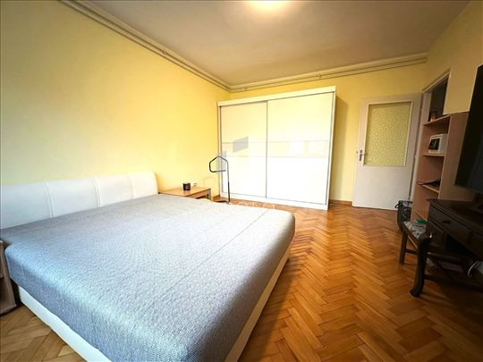 Dvosoban stan kod Botaničke bašte