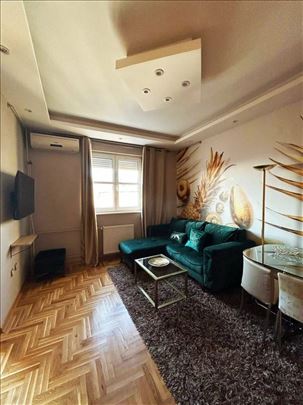 Vozdovac (Bulevar Oalobodjenja) 42m2