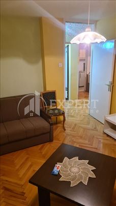 Izdaje se dvoiposoban stan u Durlanu, 60m2!