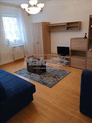 Izdaje se jednosoban stan  33m2 namešten