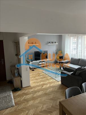 Izdaje se troiposoban stan u centru Niša, 81m2!